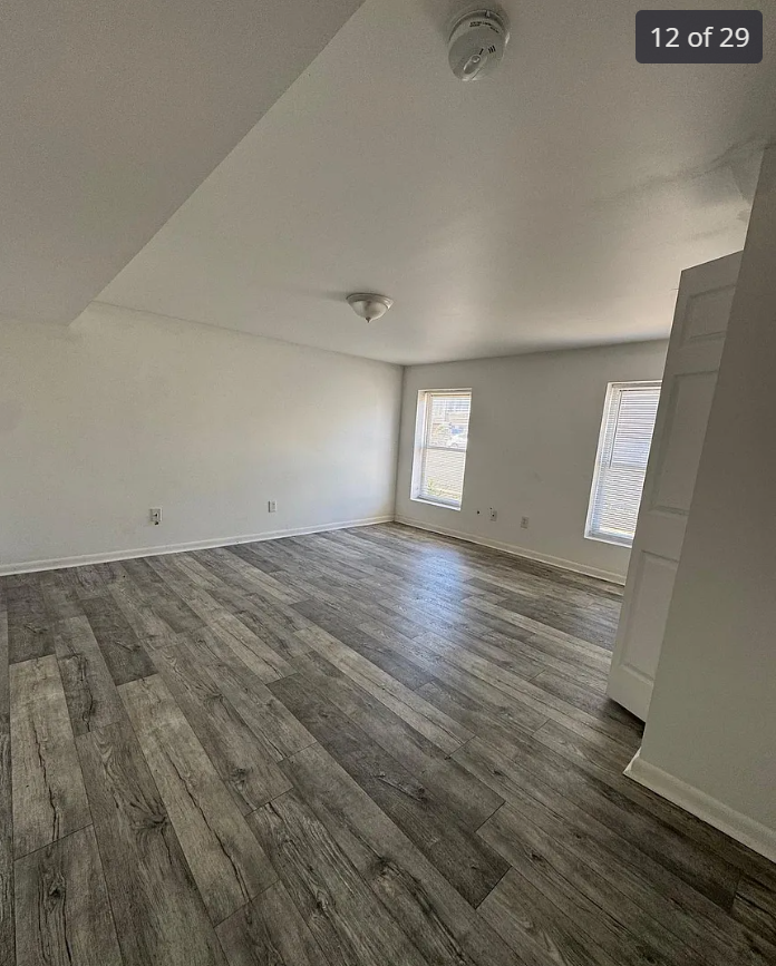 7501 Torresdale Avenue - Photo 7 of 9