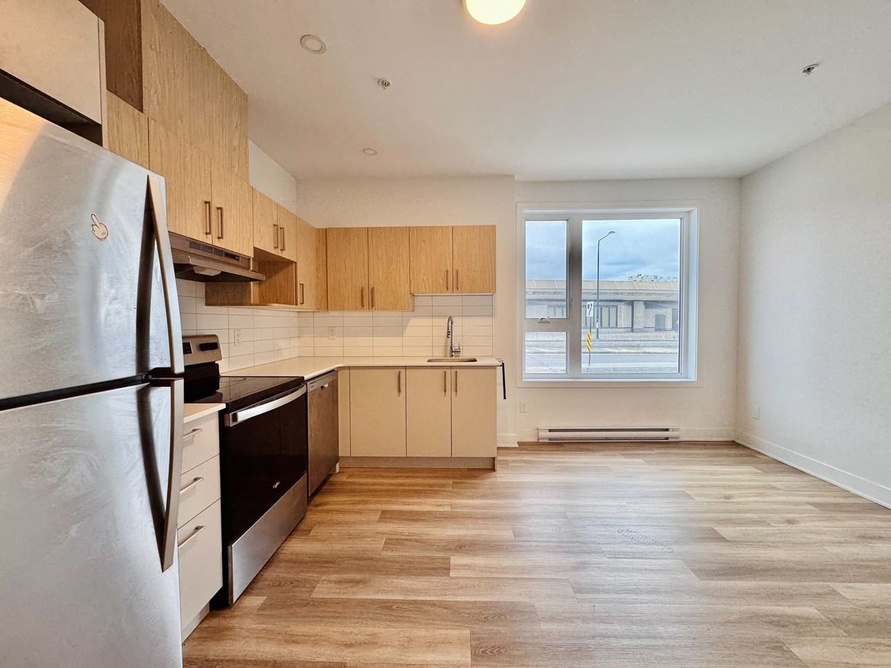 2693 Boulevard Pie-Ix - 104 #104 - Photo 7 of 10