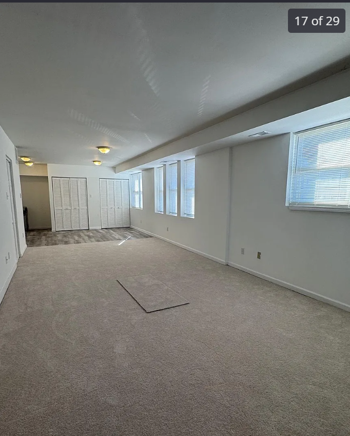 7501 Torresdale Avenue - Photo 4 of 11