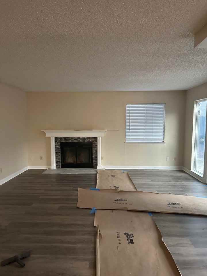 355 Susan Ct #1 - Photo 7 of 8