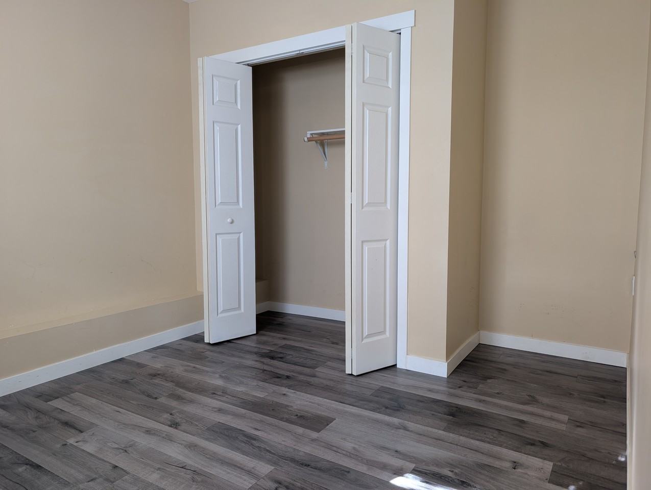 7894 Hurd St #1 - Photo 5 of 11