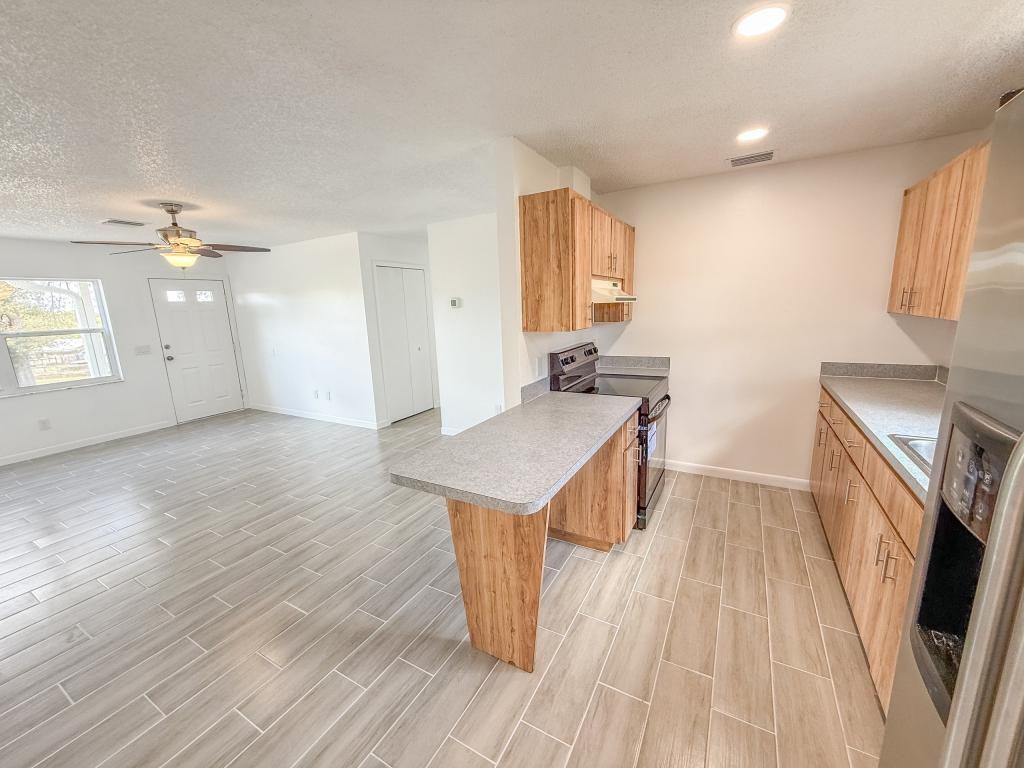 23210 Oakenwalt Ave - Photo 3 of 11