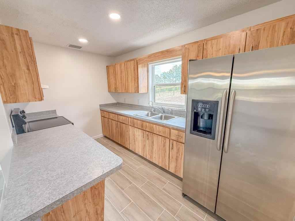 23210 Oakenwalt Ave - Photo 4 of 11