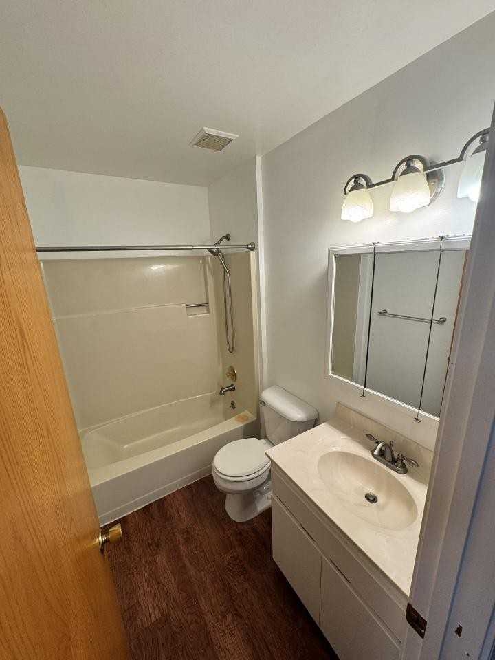 1207 1st St W - Photo 6 of 10