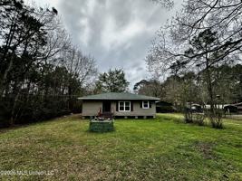 featured image of 7033 Longridge Rd