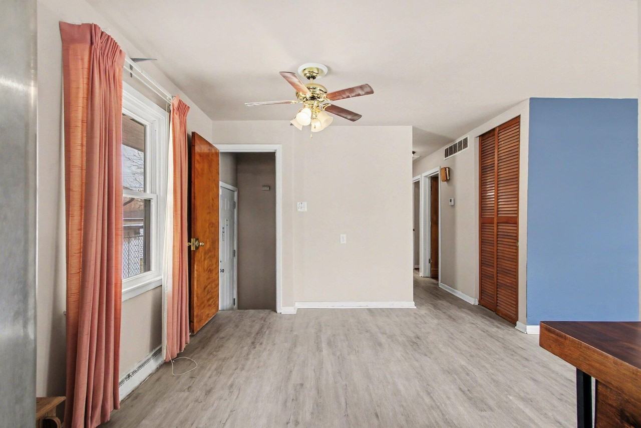 1741 Cleveland St - Photo 4 of 16