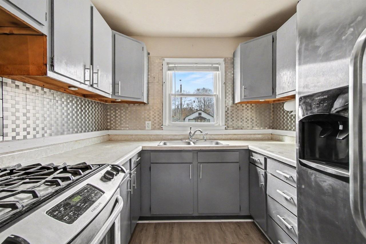 1741 Cleveland St - Photo 7 of 16