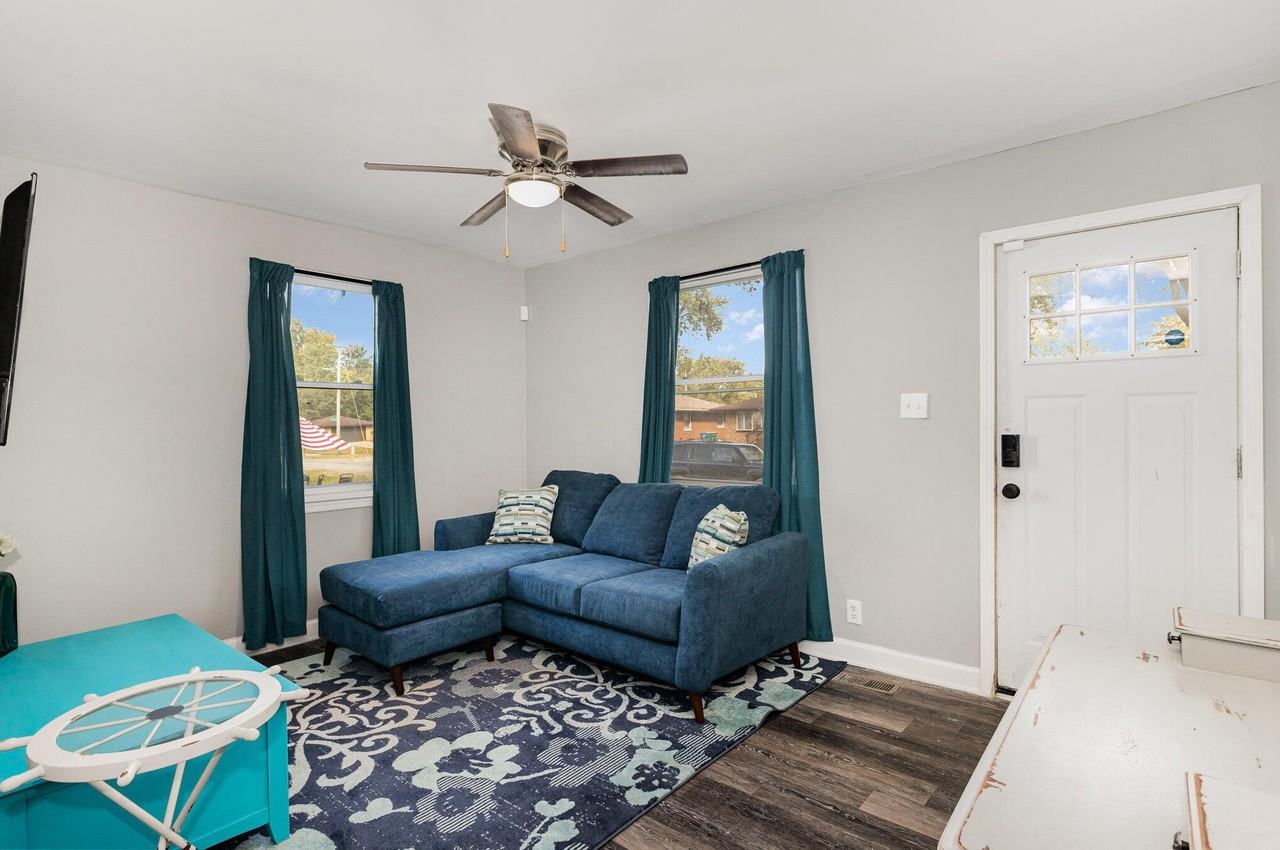 6519 E 4th Ave - Photo 6 of 12