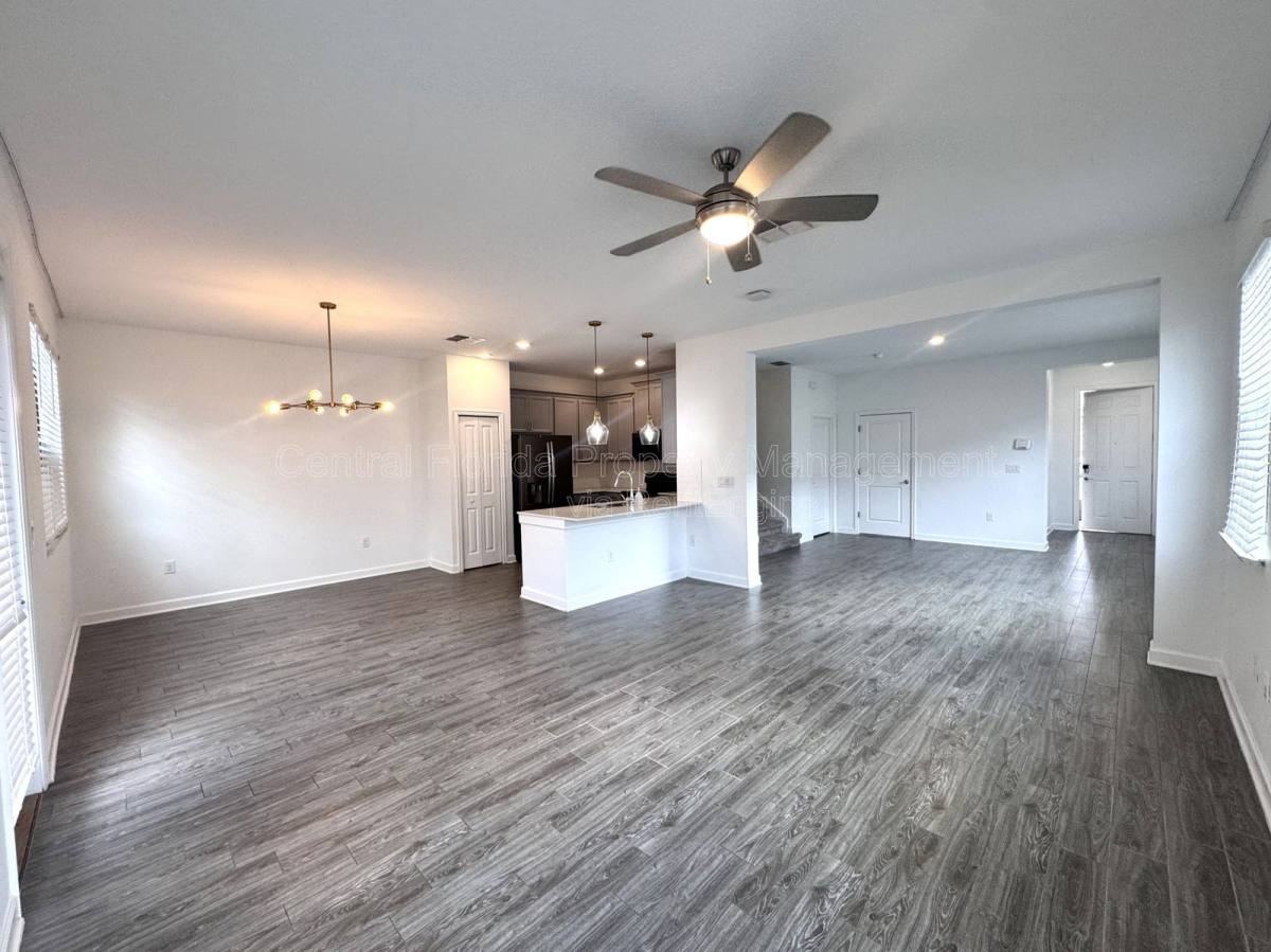 1256 Payne Stewart Dr - Photo 3 of 10