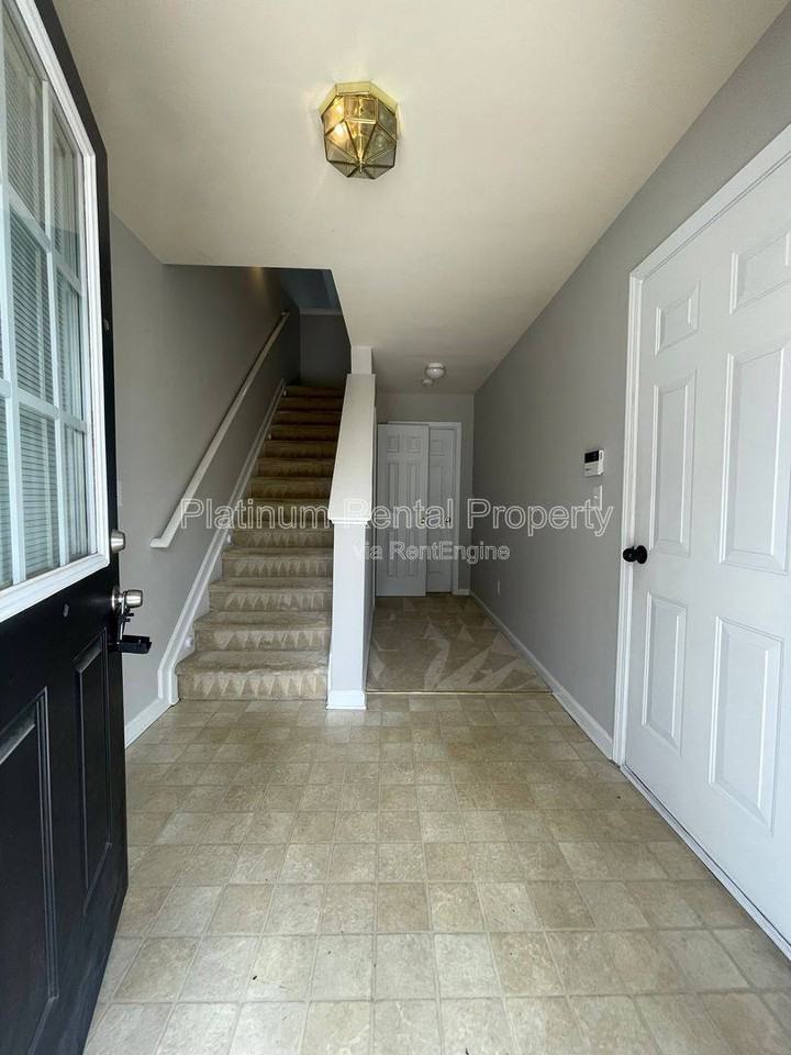 6913 Slate Stone Way Se #2 - Photo 3 of 10
