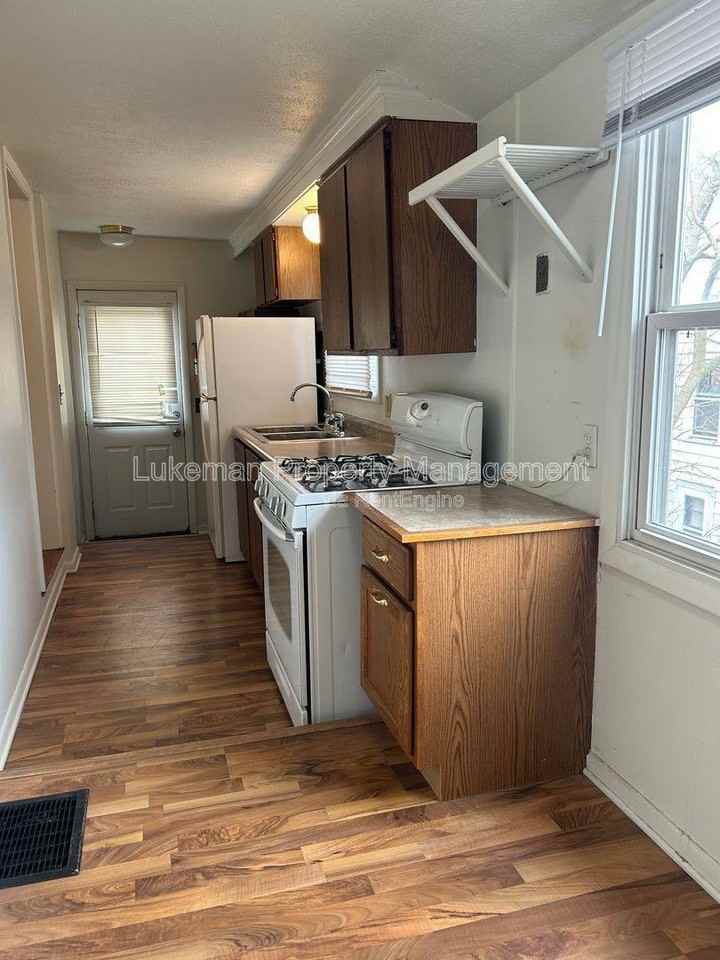 3013 Portage St #2 - Photo 2 of 10