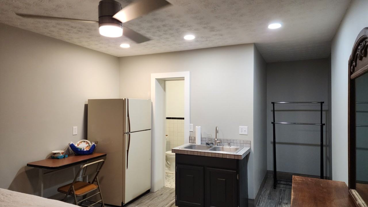 480 Mink Pl #5 - Photo 3 of 10