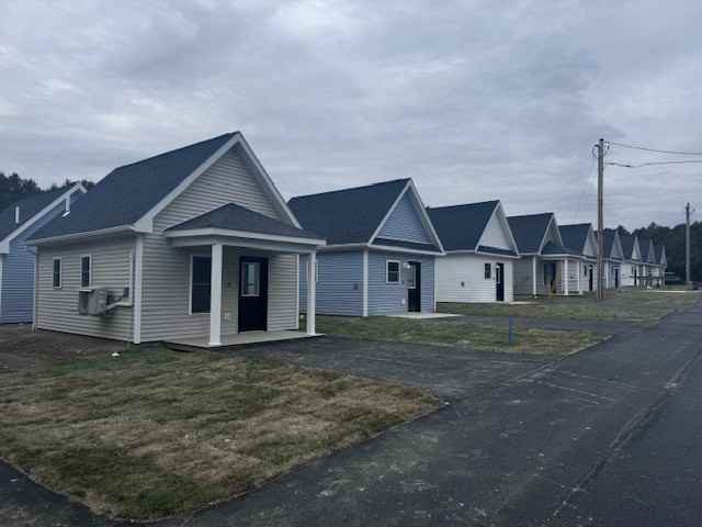 1337 Hammond St #9 - Photo 5 of 14