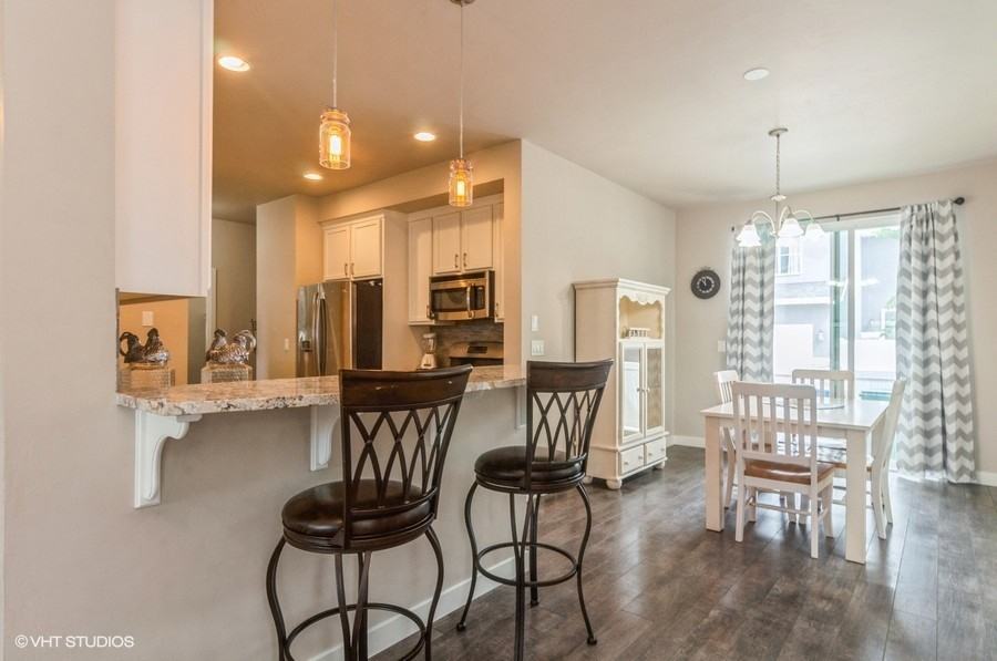 12557 S Kimber Ln - Photo 4 of 18