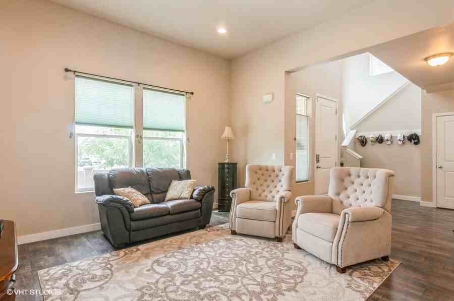 12557 S Kimber Ln - Photo 5 of 18