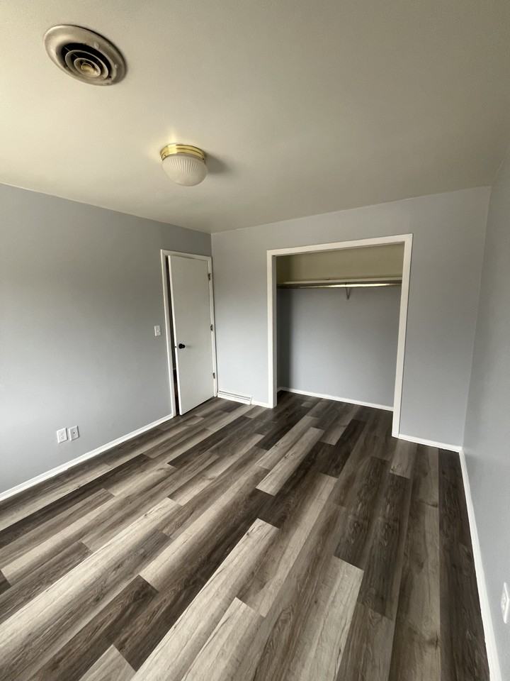 3703 Parkway Blvd #D - Photo 6 of 13