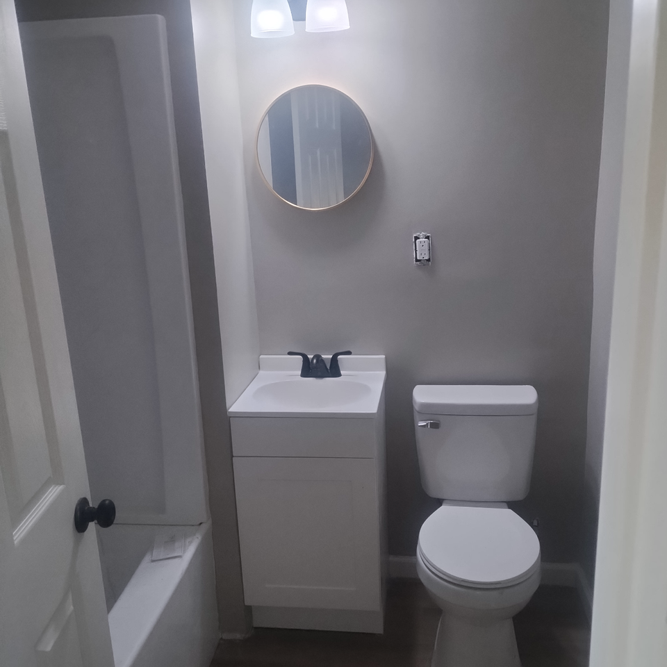 525 Baltimore St #2 - Photo 7 of 21