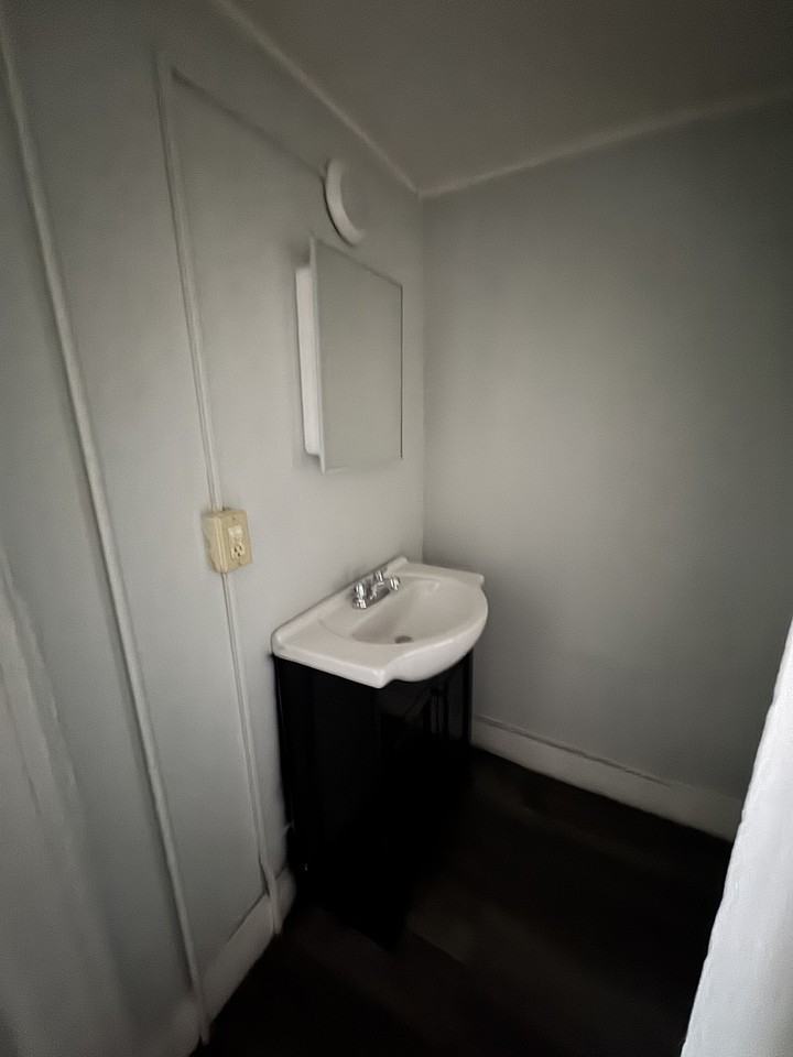 86 Edwards St #1N - Photo 6 of 7