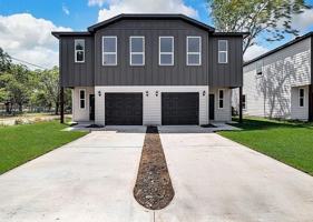 featured image of 301 Eastland St #2