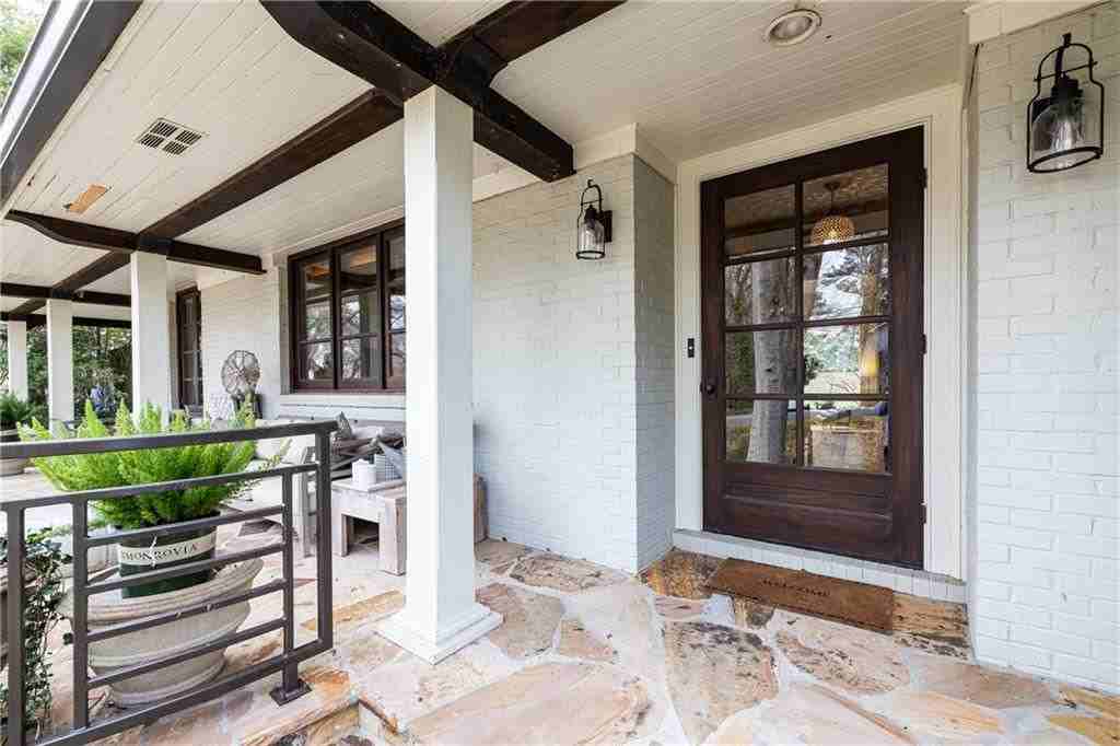 870 Wellesley Dr Nw - Photo 3 of 28