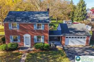 featured image of 2403 W Tremont St