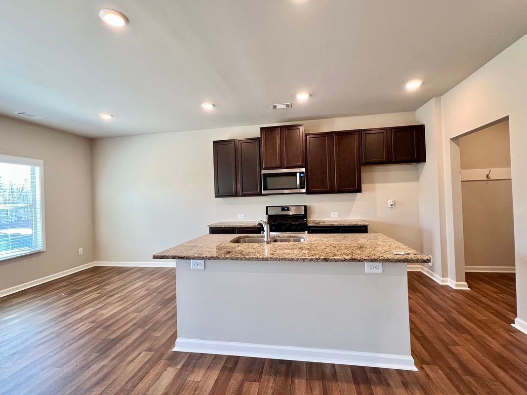 346 Auburn Station Dr - Photo 5 of 20