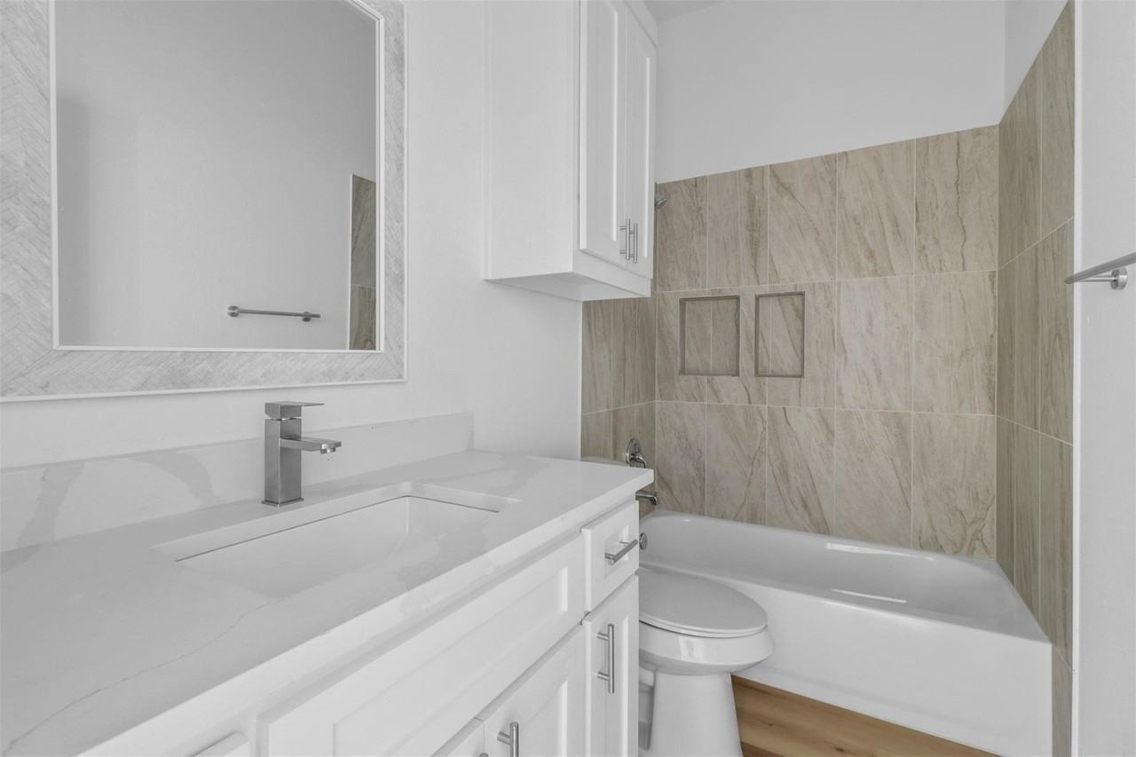 3507 Marshall St #C - Photo 5 of 30