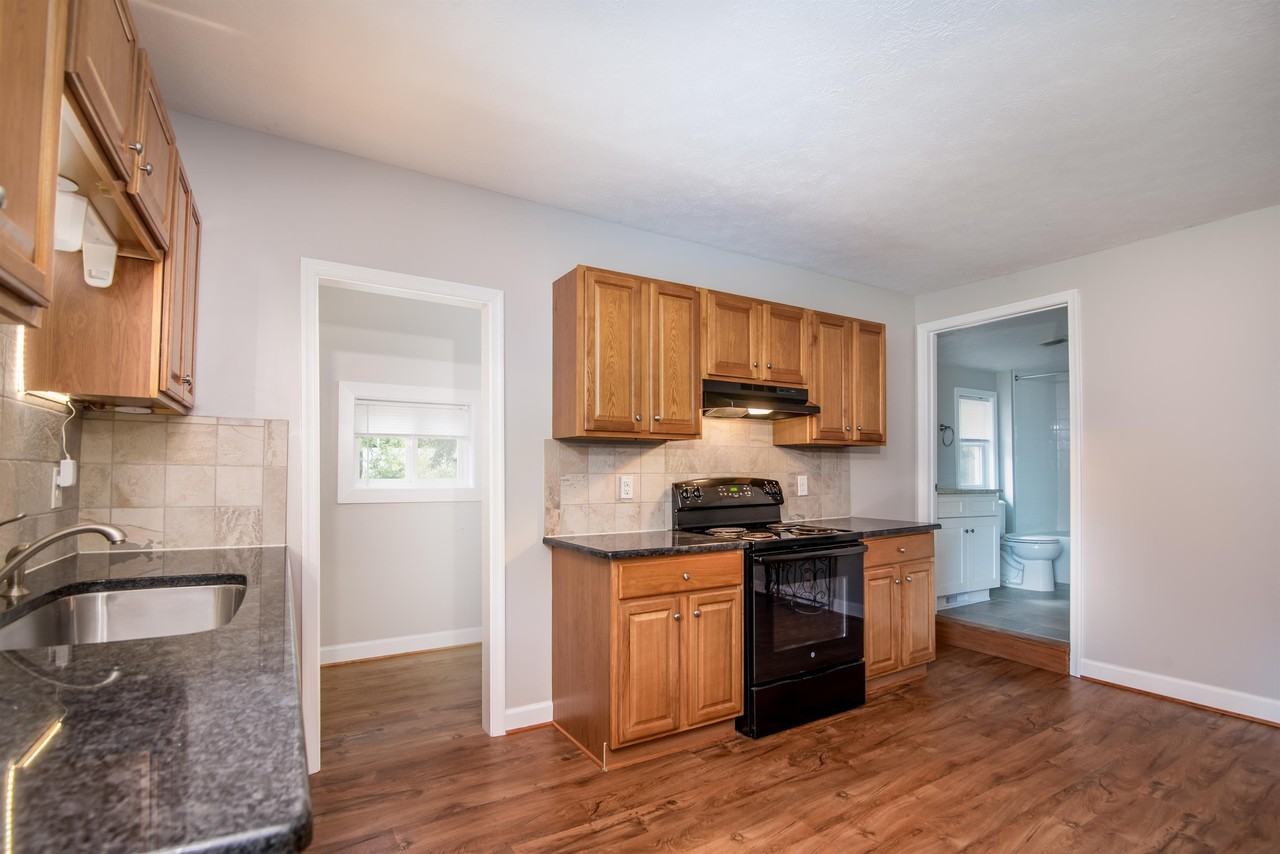 2 373B Main Street #2 - Photo 7 of 9