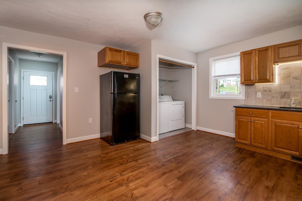 2 373B Main Street #2 - Photo 6 of 9