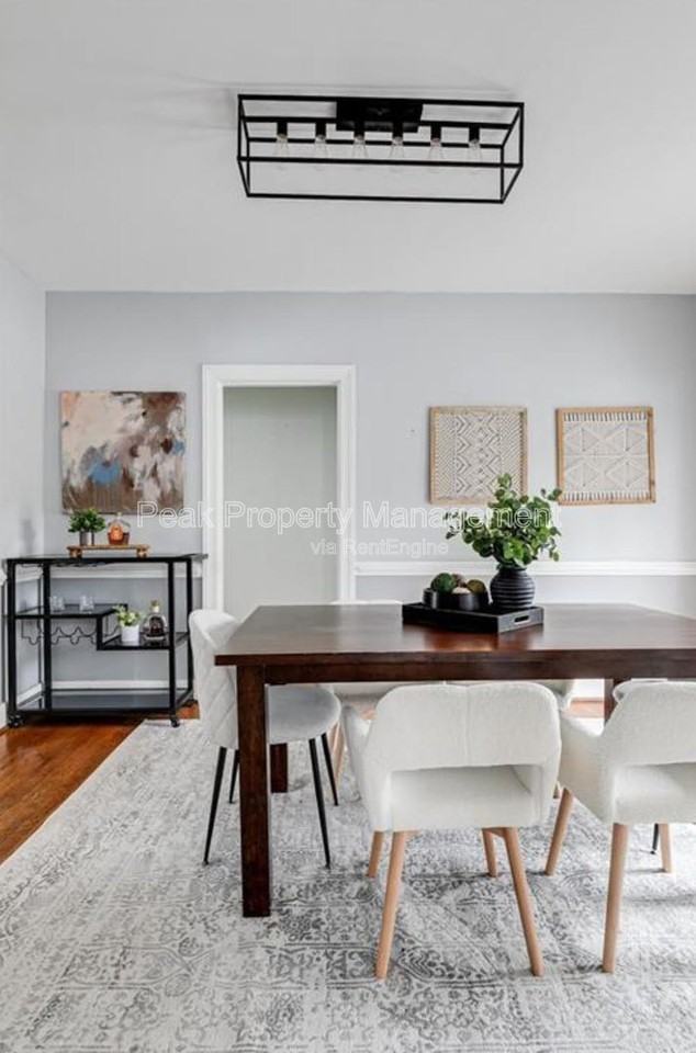 4504 Hanover Ave - Photo 4 of 39