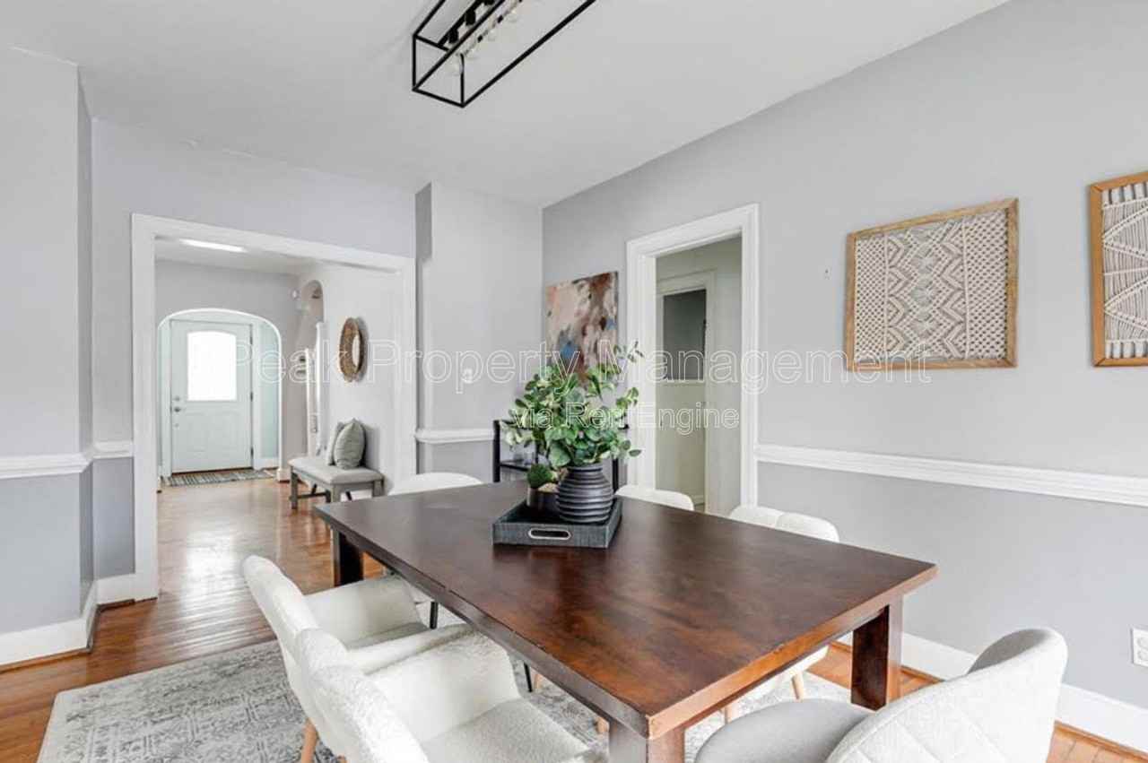 4504 Hanover Ave - Photo 5 of 39