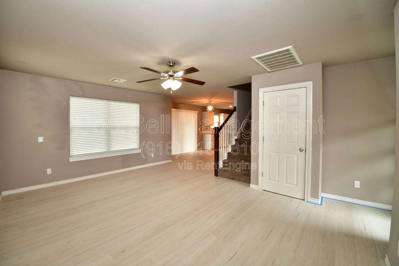 512 S Haynie St - Photo 7 of 37