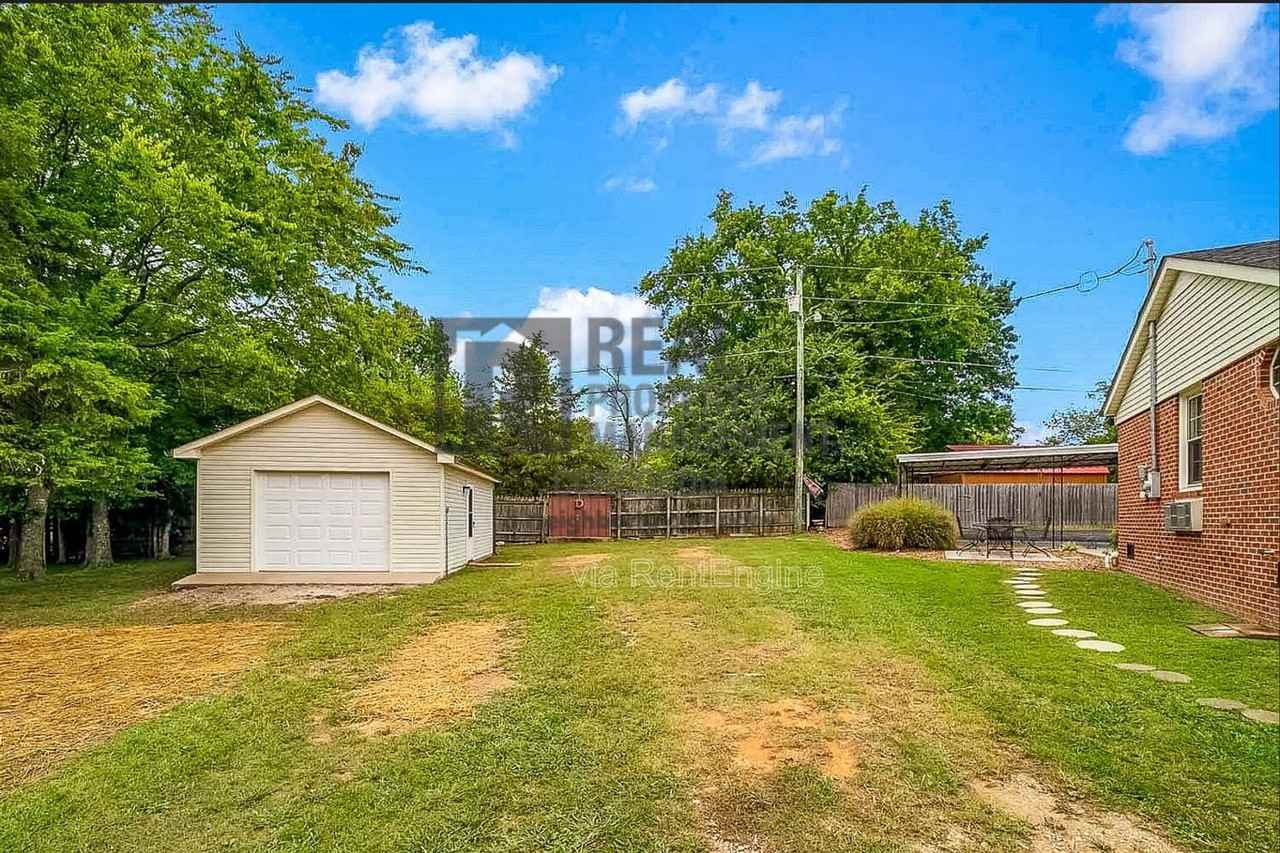 550 Scenic Dr - Photo 4 of 20