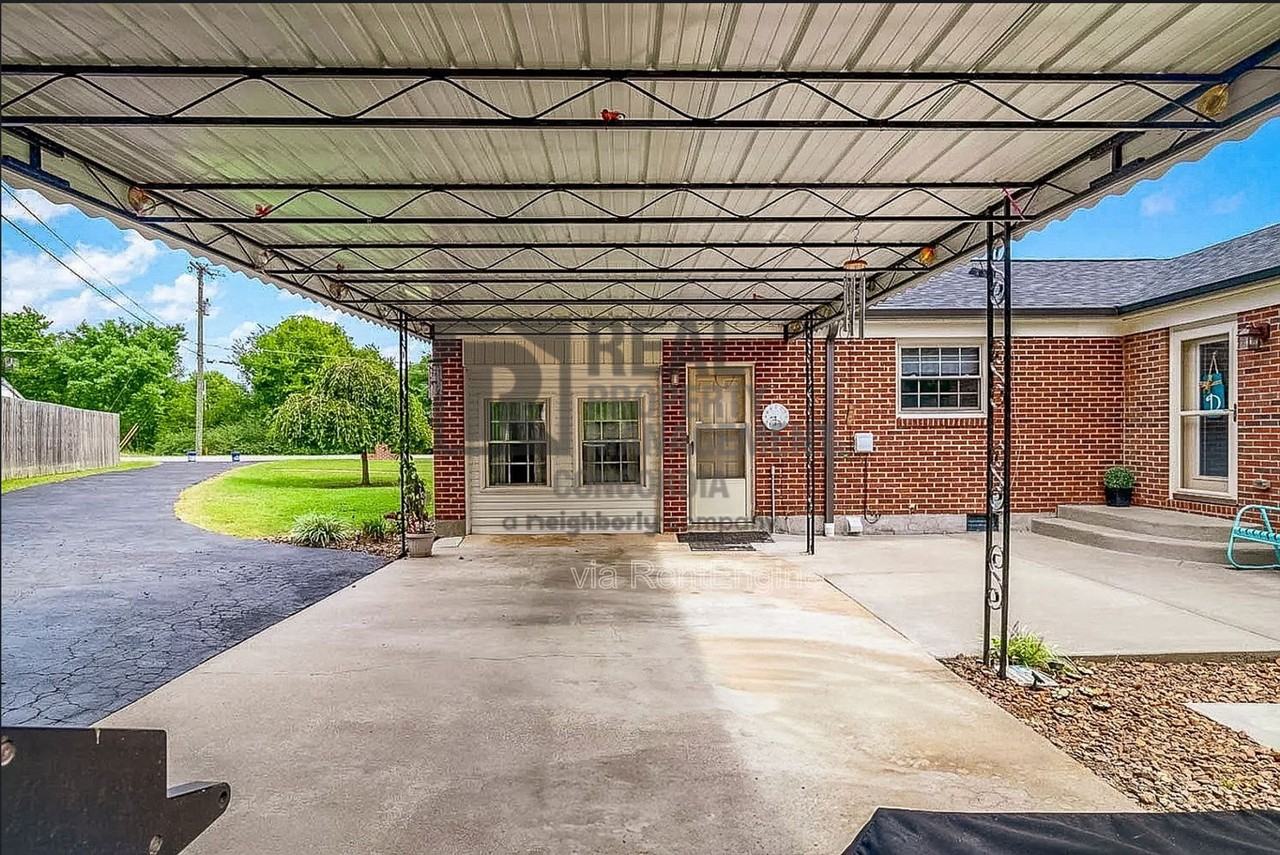 550 Scenic Dr - Photo 5 of 20