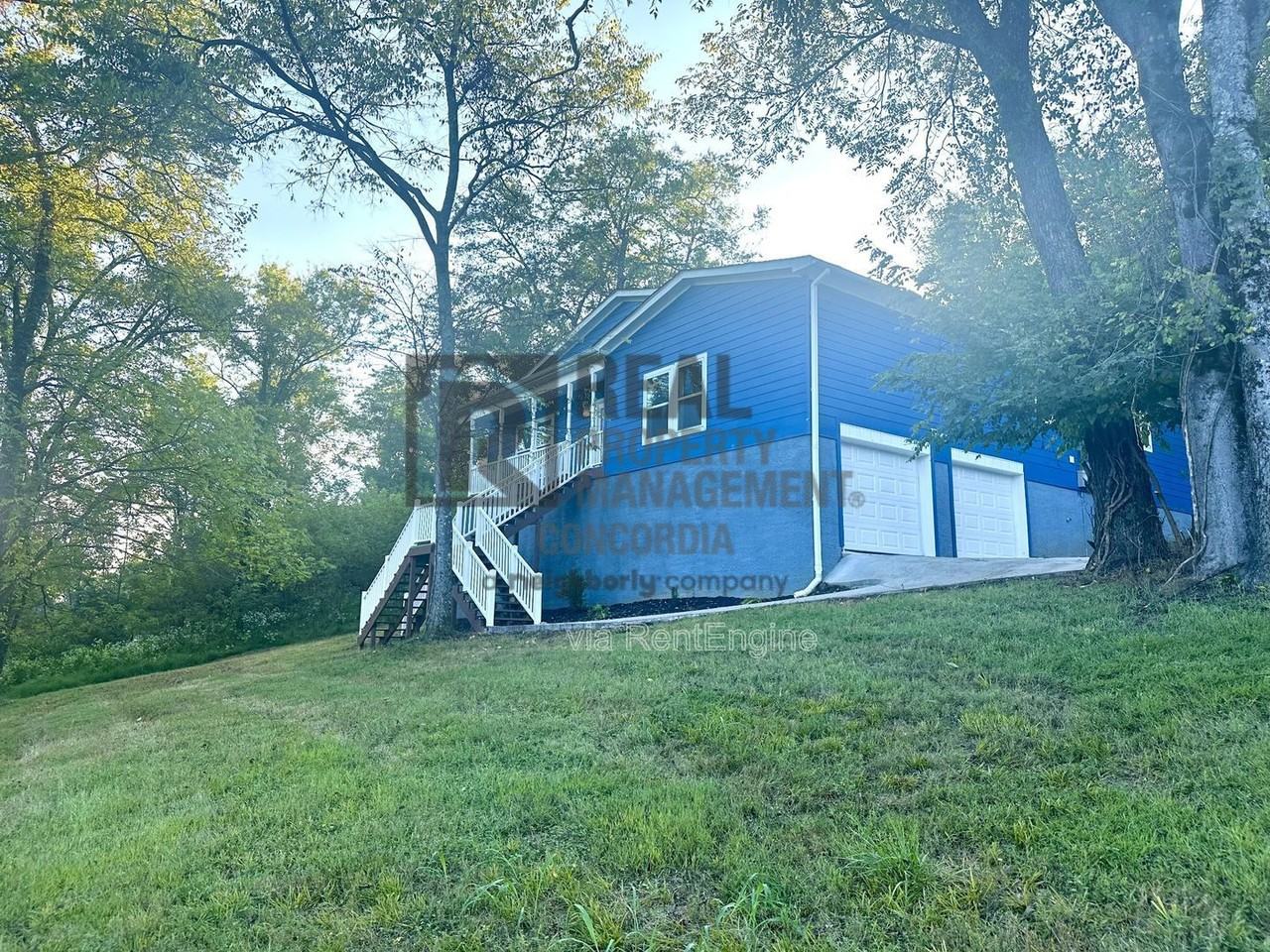 286 Emily Ln - Photo 2 of 29