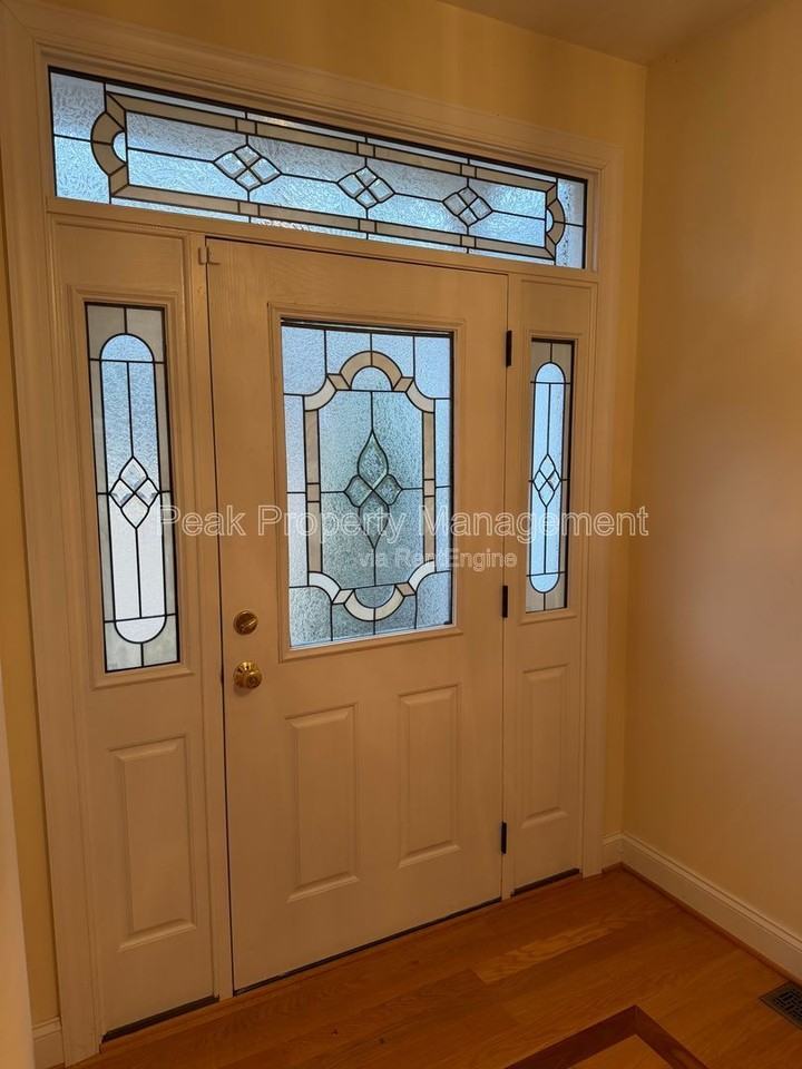 14116 Spruce Ave - Photo 3 of 13