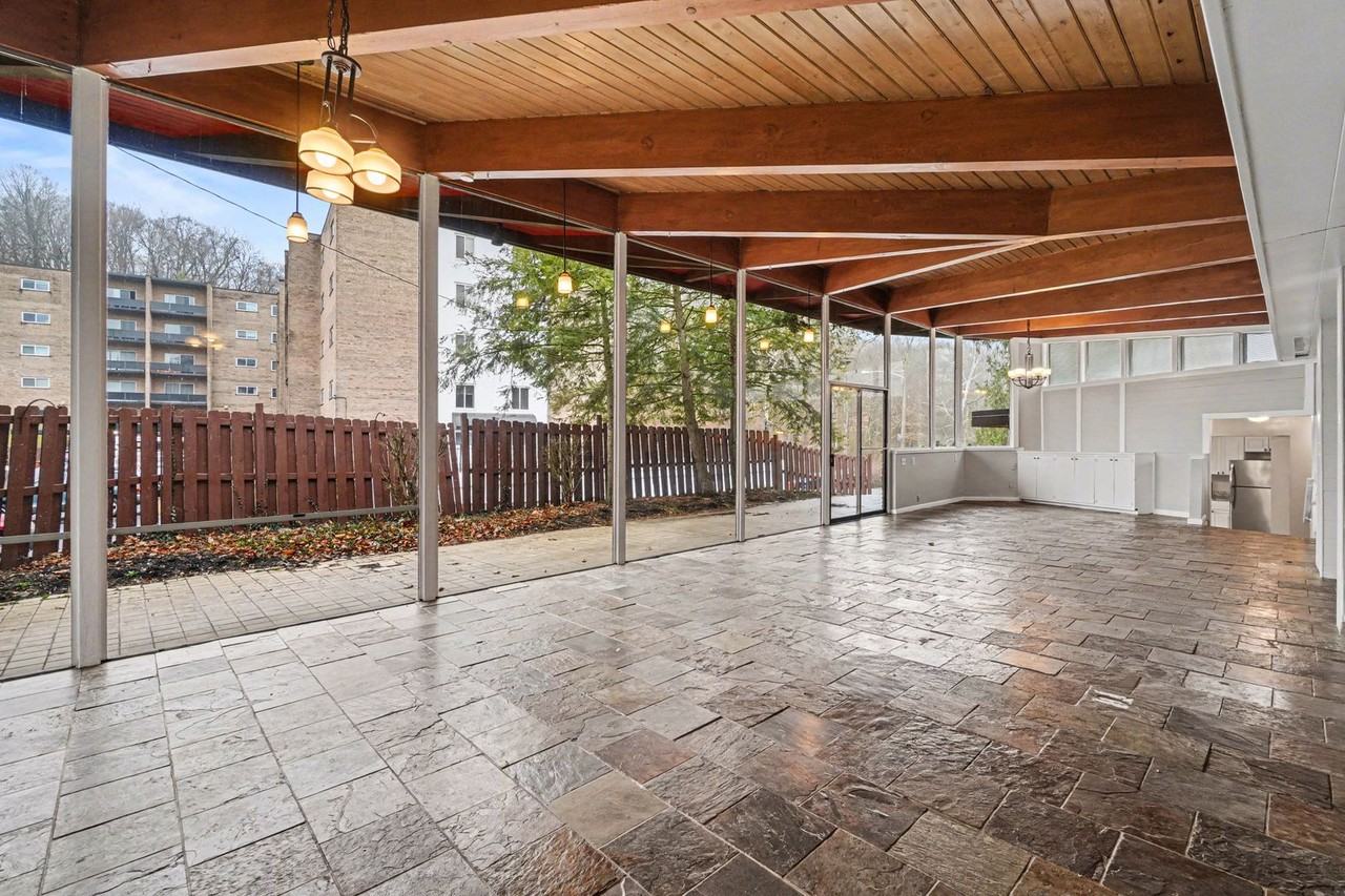 3501 Section Rd - Photo 3 of 14