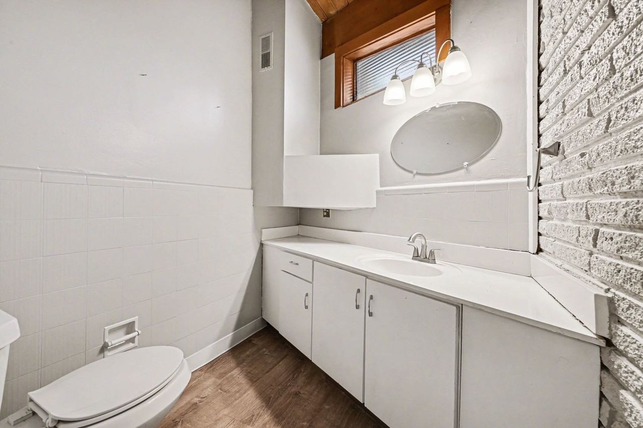 3501 Section Rd - Photo 4 of 14