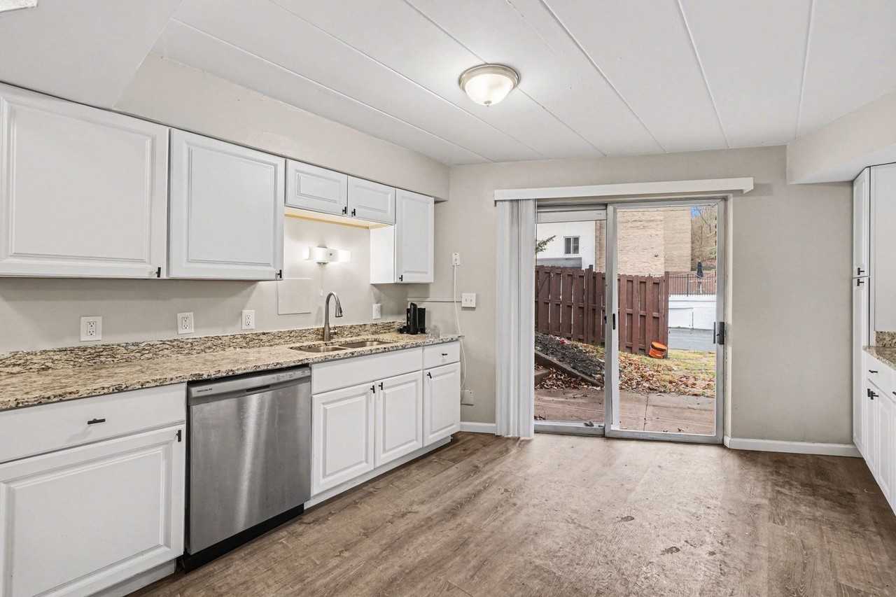 3501 Section Rd - Photo 7 of 14