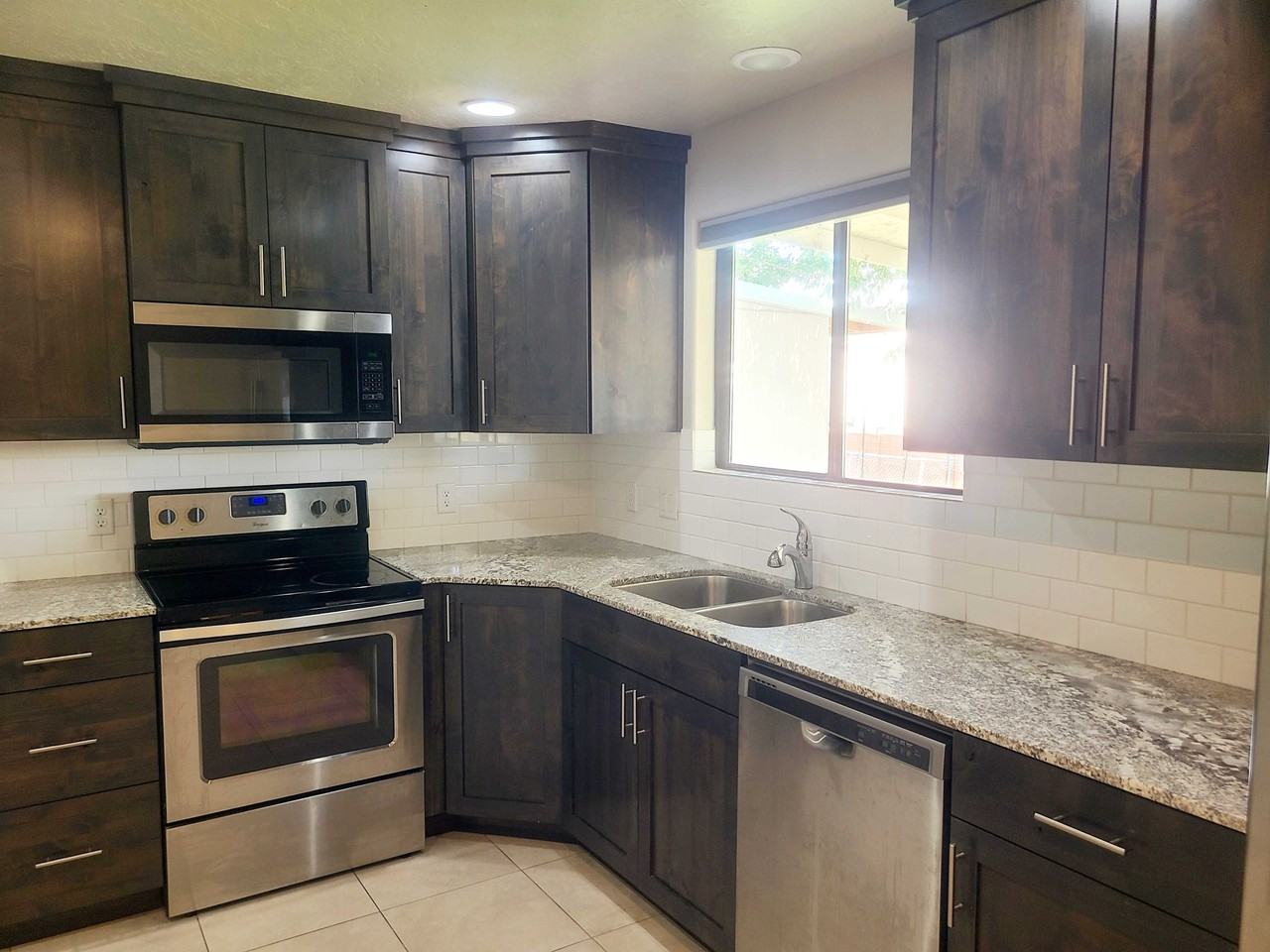 1563 W 1400 N - Photo 2 of 13