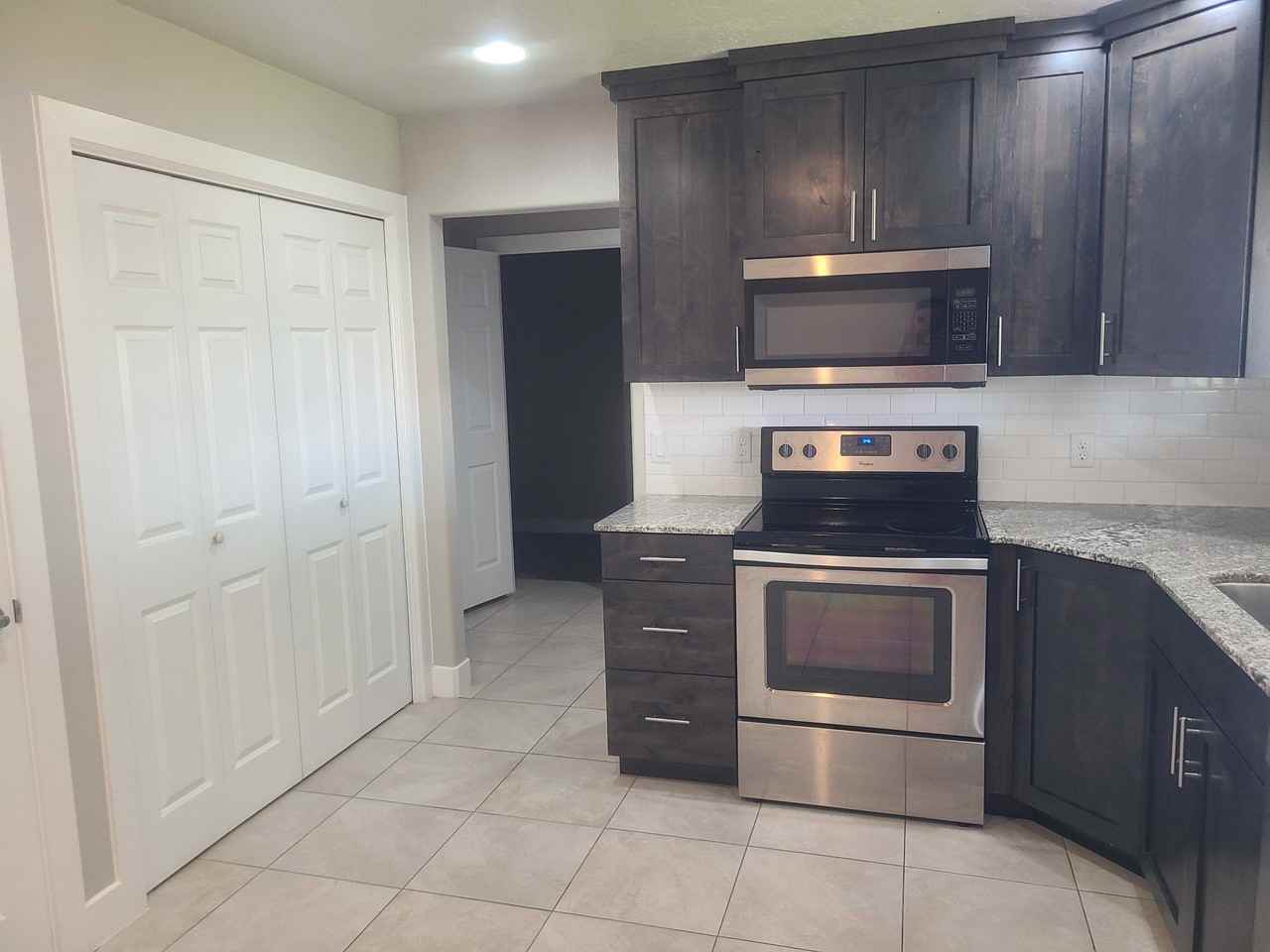 1563 W 1400 N - Photo 4 of 13