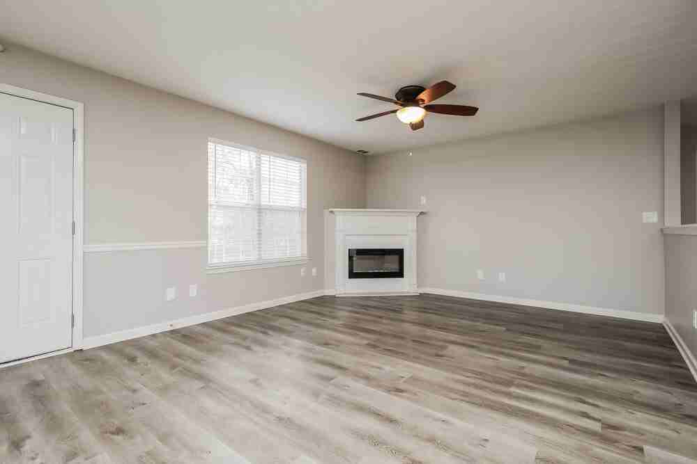 316 Nunnally Dr - Photo 4 of 17