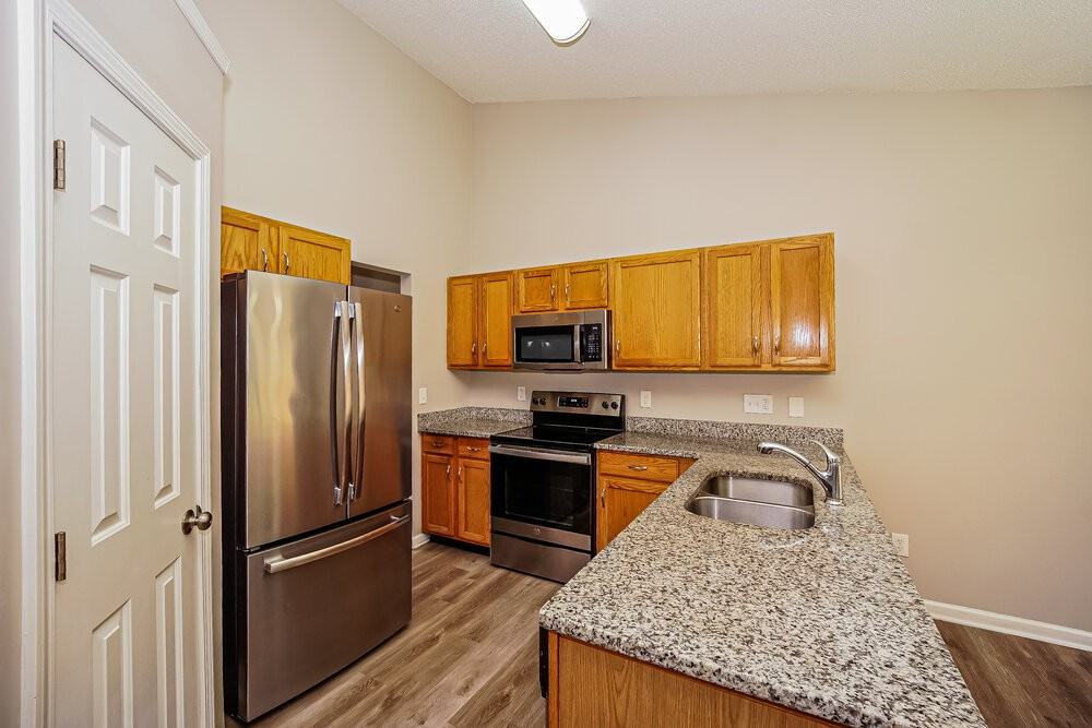 2082 Chapel Creek Rd - Photo 7 of 16