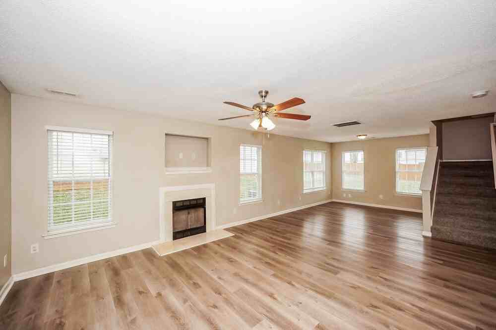 9530 Bradstreet Commons Way - Photo 6 of 17