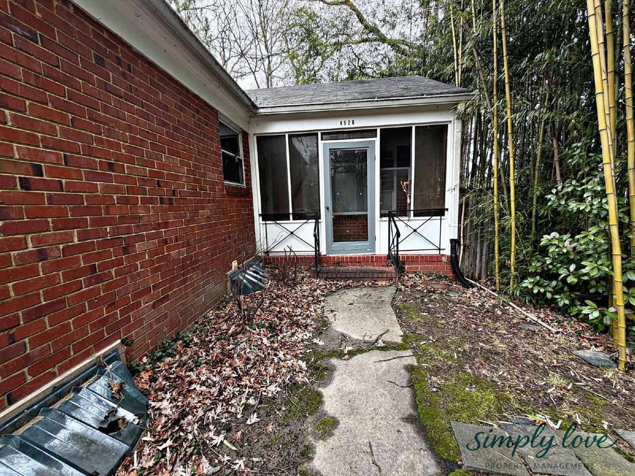 4526 Albion Rd - Photo 3 of 22