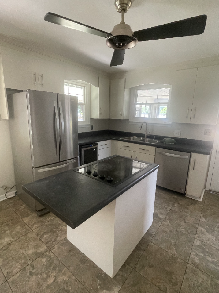 739 Sandusky Dr - Photo 4 of 18