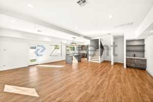 featured image of 5641 1/2 Riverton Ave #1-2