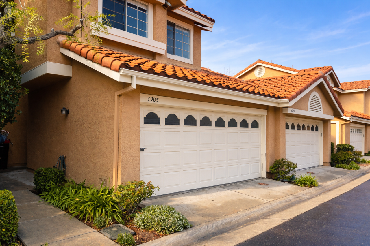 4905 Santo Dr - Photo 2 of 35