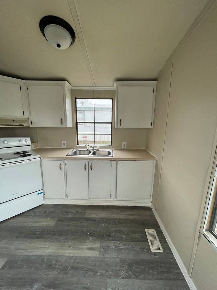 Eagle Estates - Photo 6 of 24