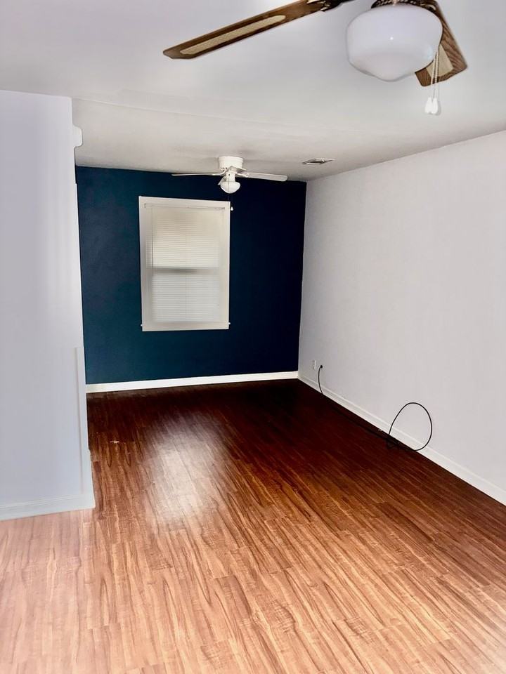 3047 Acorn Rd - Photo 3 of 10